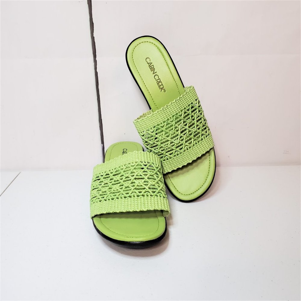 *SOLD* Cabin Creek Ginny Mesh Sandals 7.5 - Picture 1 of 8